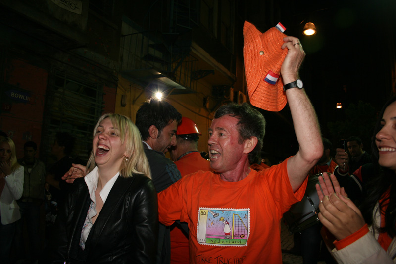 Oranjeparade en oranjefeest in Istanbul